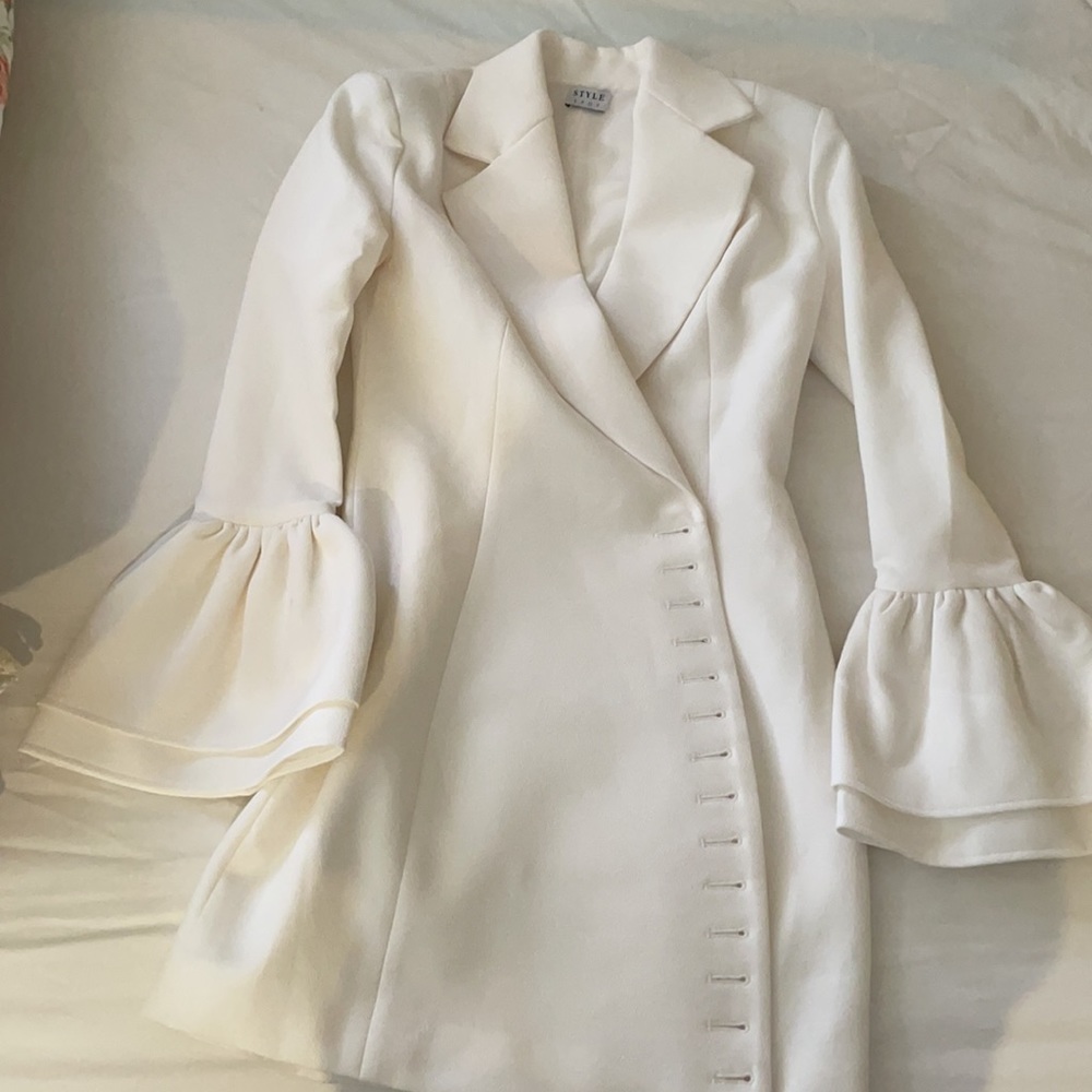 Style Spot Melaina Blazer Dress - White - Picture 5 of 7